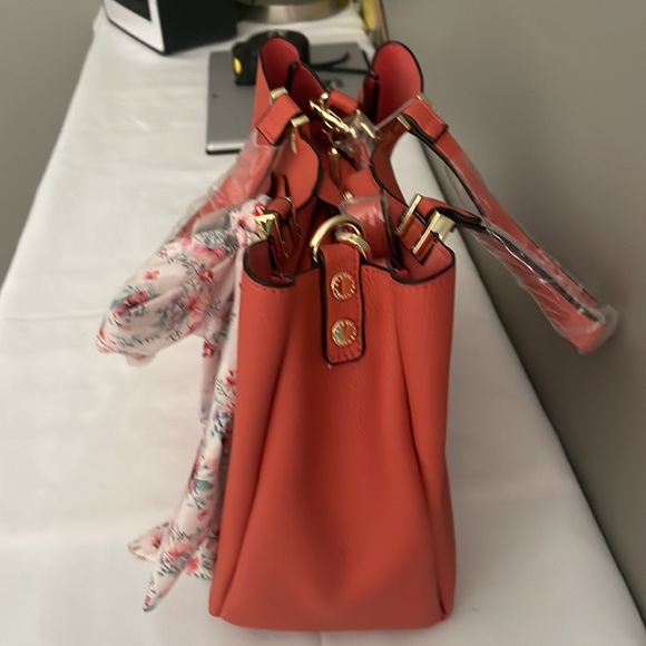 Steve Madden Handbag - Picture 2 of 5